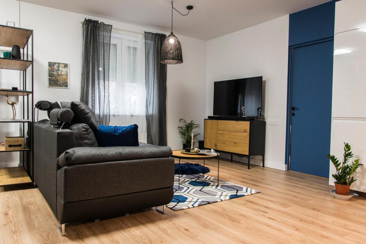 Danubio****2 Bedrooms-Be In The Center Of It All! Budapeste Exterior foto